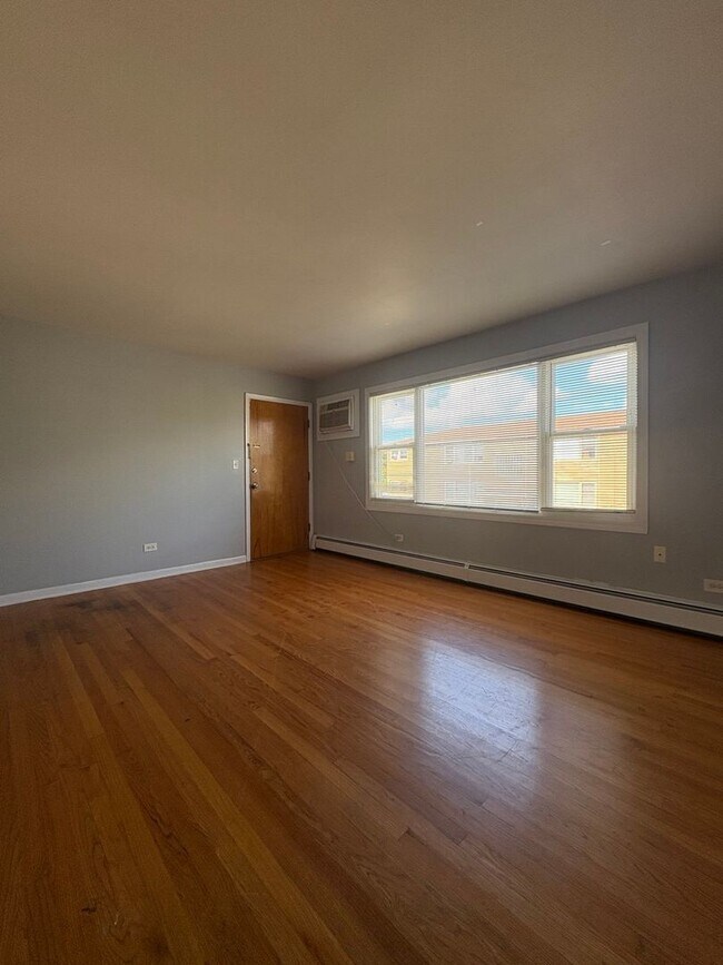 Foto del edificio - 2674 Clarke St