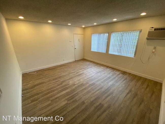 Building Photo - 2 br, 2 bath Apartment - 3728 Bentley Ave....