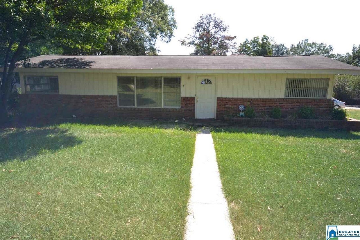 Primary Photo - 2301 Shades Crest Rd
