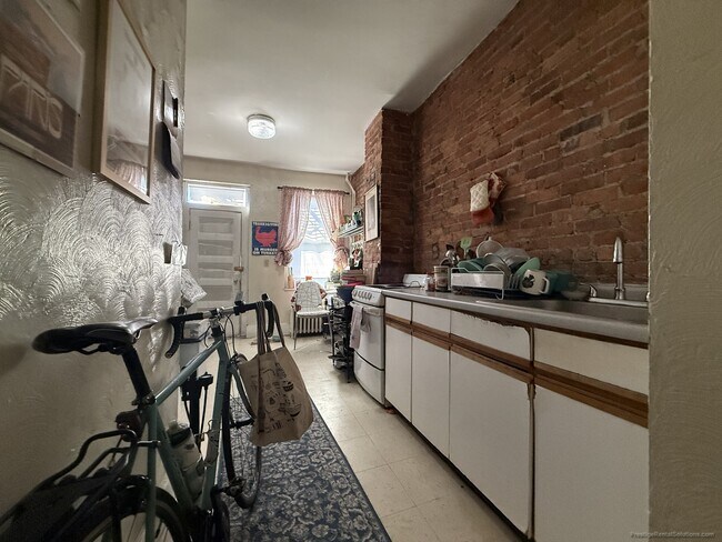 Foto del edificio - 14 S Huntington Ave