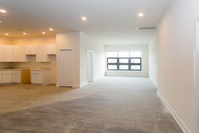 Foto del edificio - 4300 W Montrose Ave