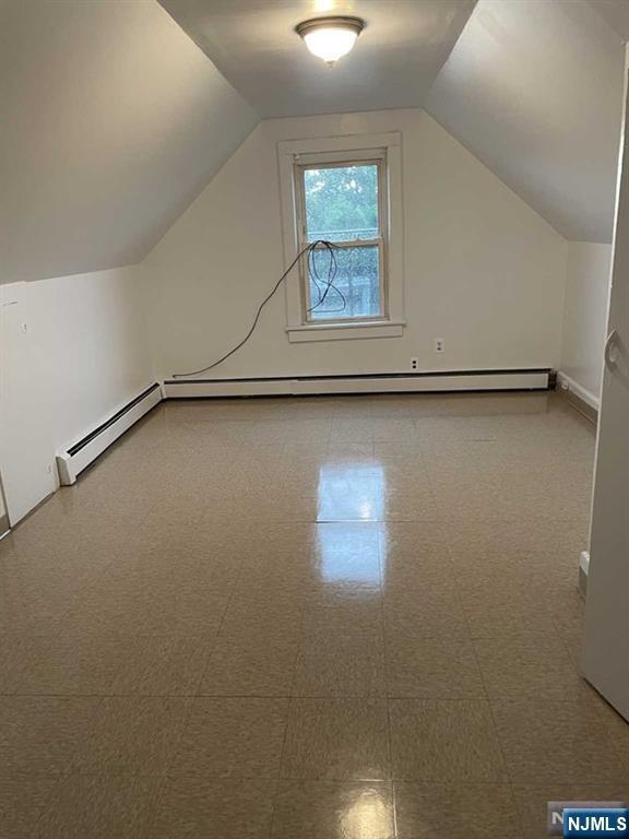 Building Photo - 86 Orono St