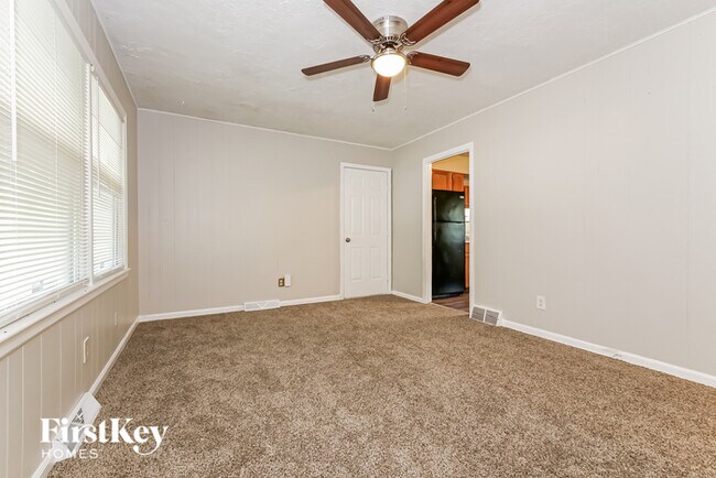 Foto del edificio - 7700 E 48 Terrace