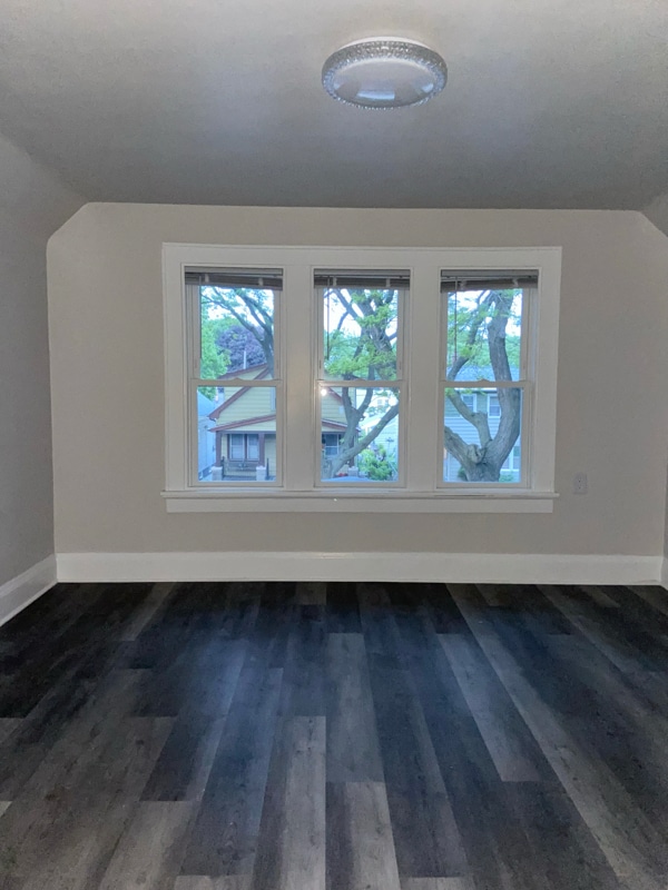 Building Photo - 625 S 61st St
