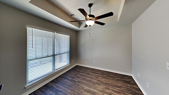Foto del edificio - 4 Bedroom 2 Bathroom Home in East Edmond