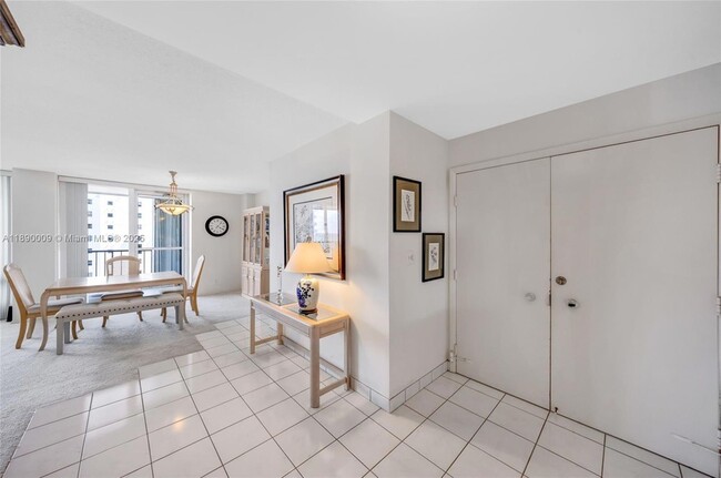 Building Photo - 4280 Galt Ocean Dr