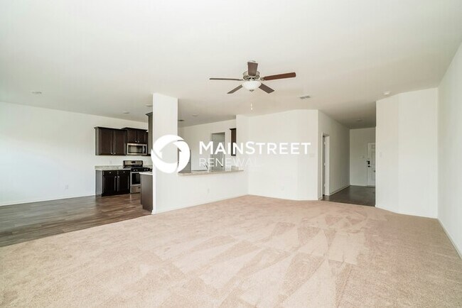 Foto del edificio - 4 Bedroom Pet-Friendly Home in New Braunfels, TX with Main Street Renewal