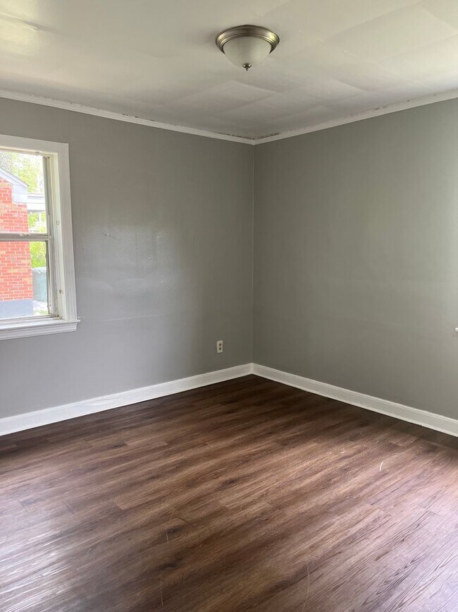 Foto del edificio - Newly renovated 2 Bedroom !