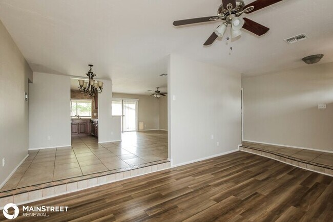Foto del edificio - 5132 W Mercer Ln, Glendale, AZ 85304