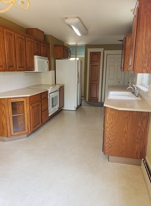 Building Photo - 825 Prospect Avenue