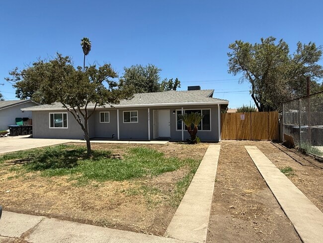 Building Photo - 22472 Munson Rd
