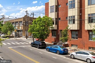Building Photo - 1535 Fairmount Ave