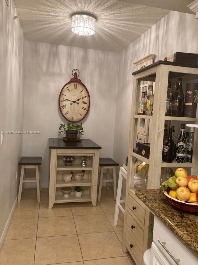 Foto del edificio - 3530 SW 22nd St
