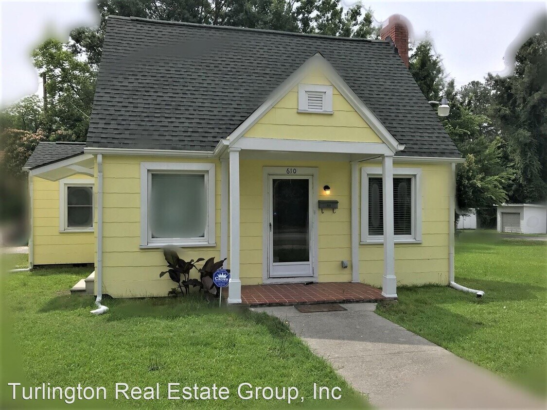 Primary Photo - 2 br, 1 bath House - 610 N. Ellis Avenue