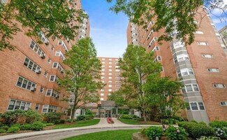Building Photo - 4980 N Marine Dr
