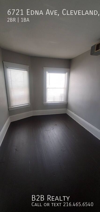 Foto del edificio - 6721 Edna Ave