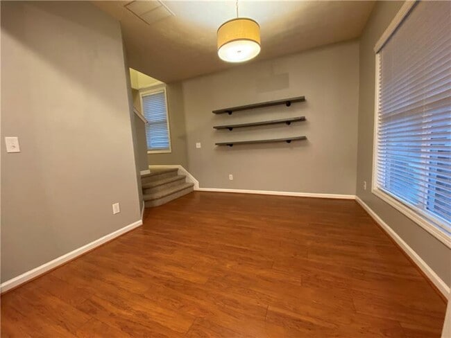 Building Photo - 808 Inkberry Rd