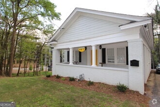 Building Photo - 997 Boulevard SE