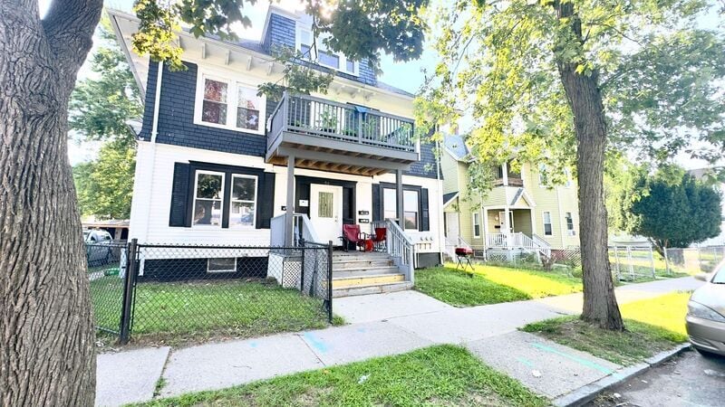 Primary Photo - 53 Wilbraham Ave