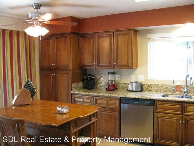 Foto del edificio - 31717 Corte Cardenas