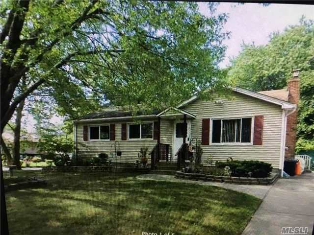 Primary Photo - 41 Crown St