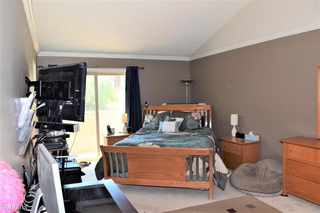 Building Photo - 2 br, 2.5 bath Condo - 190 Jeranios Ct
