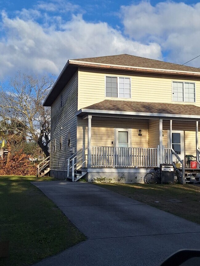 Foto del edificio - NSB Townhouse - 2BR 1.5BA