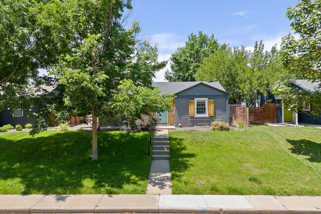 Foto del edificio - Recently Updated Home in Prime Sunnyside Neighborhood!