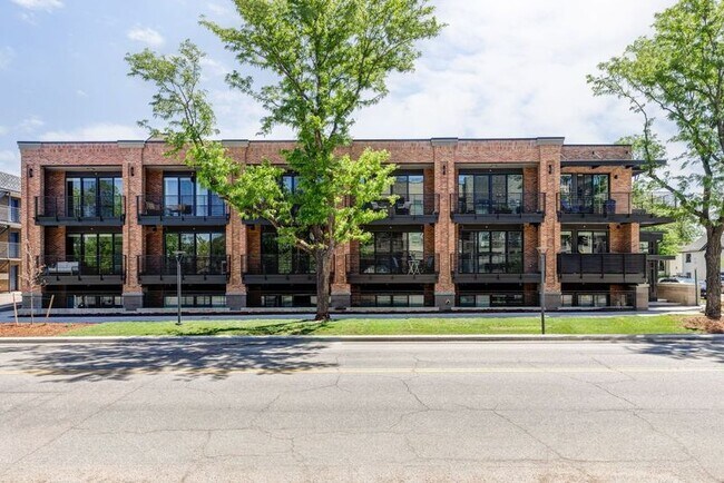 Foto del edificio - Logan Square Apartments