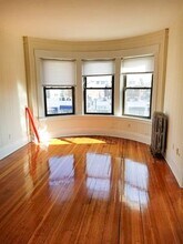 Building Photo - 1390 Beacon St