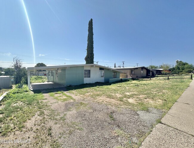Building Photo - 119 S Ave A