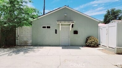 Building Photo - 8135 Loma Verde Ave