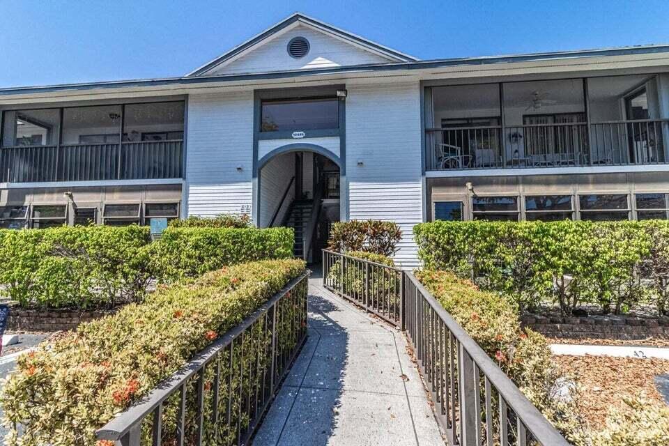 Primary Photo - 15449 Lakes of Delray Blvd