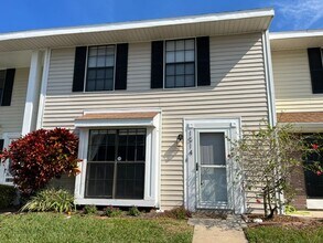 Building Photo - 1514 Manor Dr NE