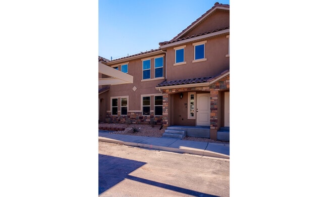 Foto del edificio - 3 Bedroom Townhome in The Cottages at Foss...