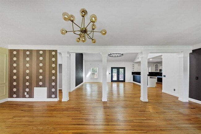 Foto del edificio - 3552 Robinhill Dr