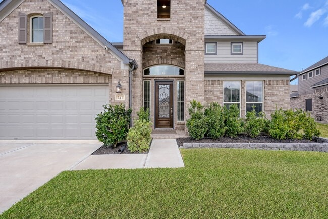 Building Photo - 241 Bright Blf Cir