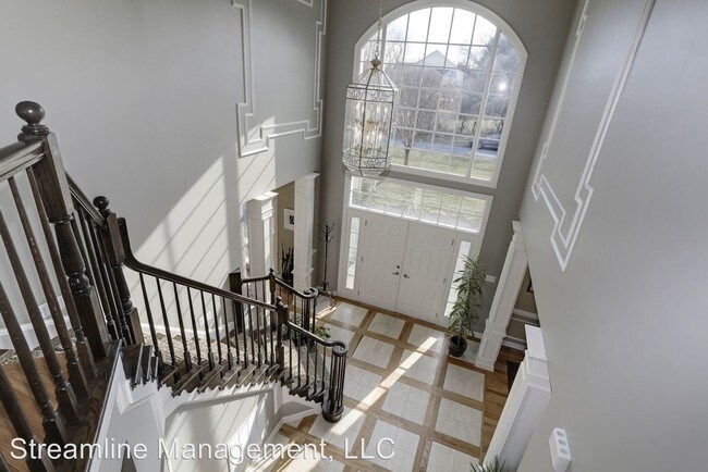 Foto del edificio - 5 br, 5.5 bath House - 1917 Brighton Dam Rd