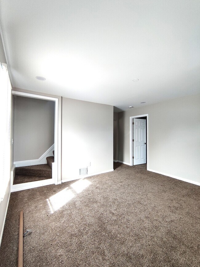 Building Photo - 401 N 3rd St