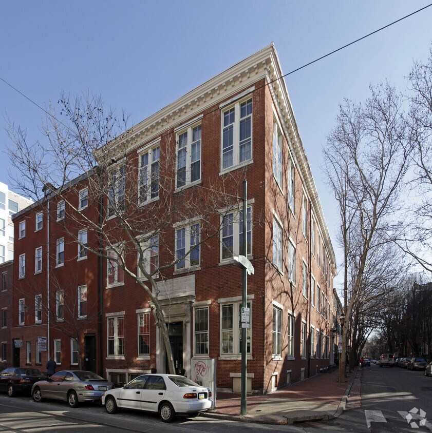 Foto del edificio - 1023-1025 Clinton St