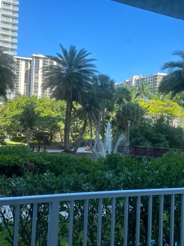 Foto del edificio - 2801 NE 183rd St