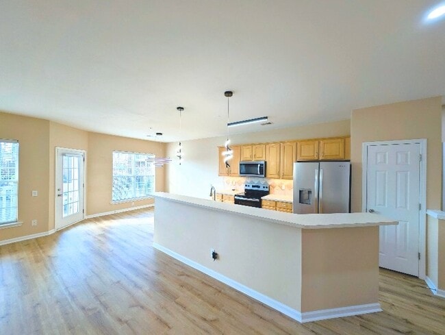 Foto del edificio - 15029 Santa Lucia Dr