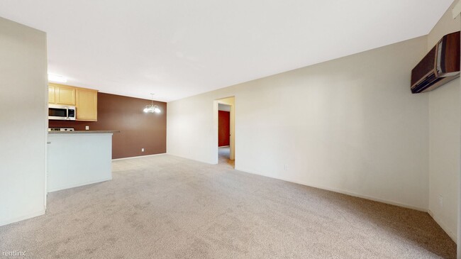 Building Photo - 2715 Somerset Park Cir