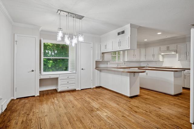 Foto del edificio - 6441 Linden Ln