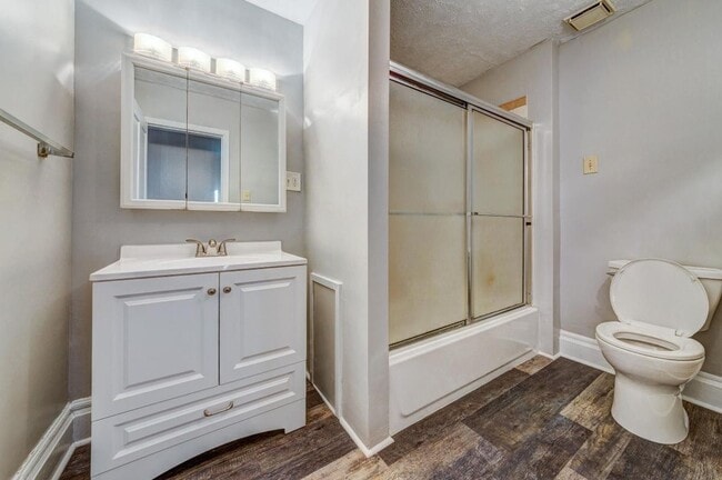 Building Photo - Beautiful 4 bedroom home in Mt. Oliver ava...