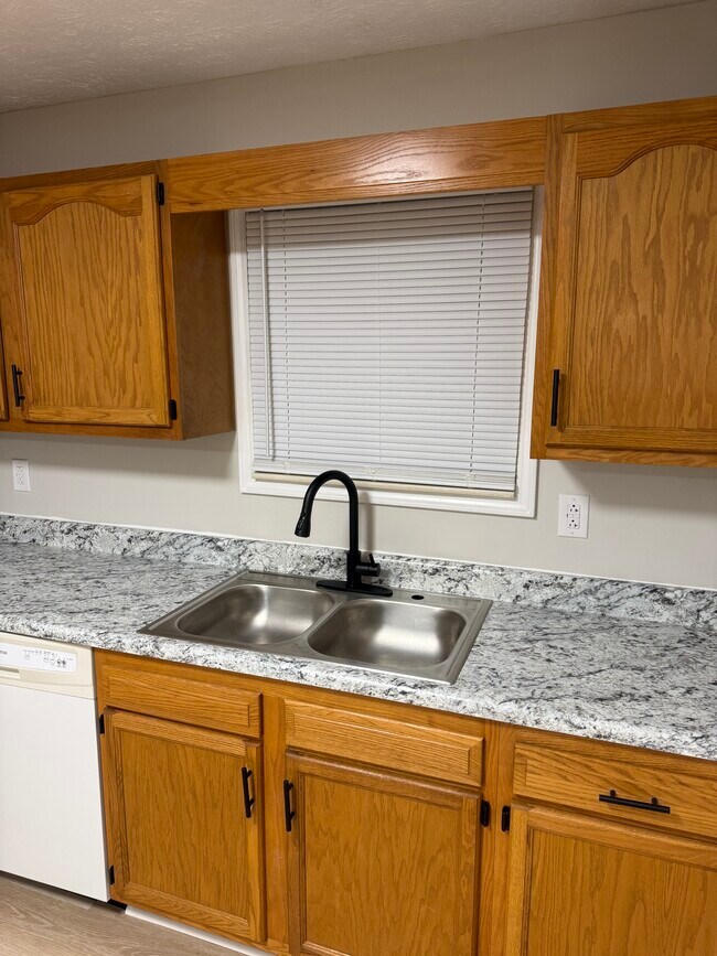 Foto del edificio - 135 Anzie Way