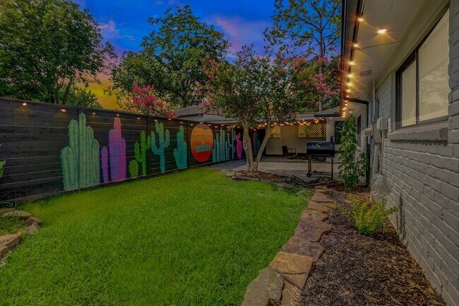 Building Photo - 4335 Carnelian Dr