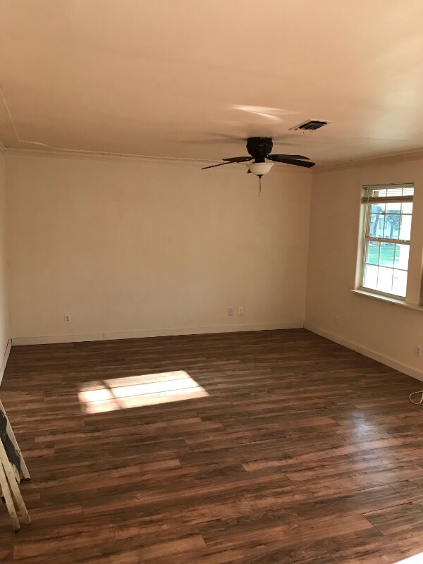 Building Photo - 1740 county Rd 4102