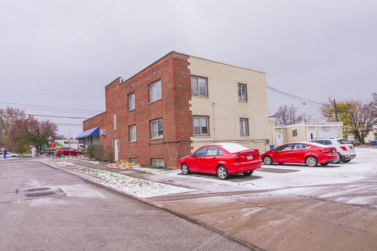 Foto principal - 4352 W 222nd St