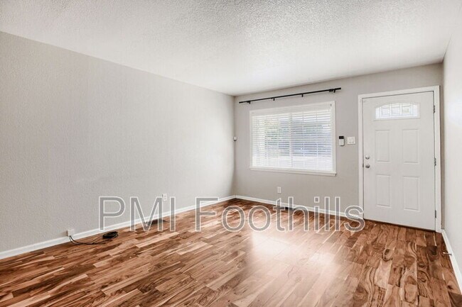 Building Photo - 2949 S Dexter Way